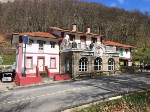 Albergue Lizarrusti Parketxea
