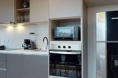 Apartamento De Dos Habitaciones Con Balcon