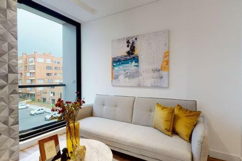 Apartamento De Dos Habitaciones Con Balcon
