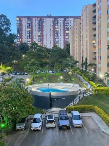 Apartamento Loma Del Indio. Cerca Al Poblado.