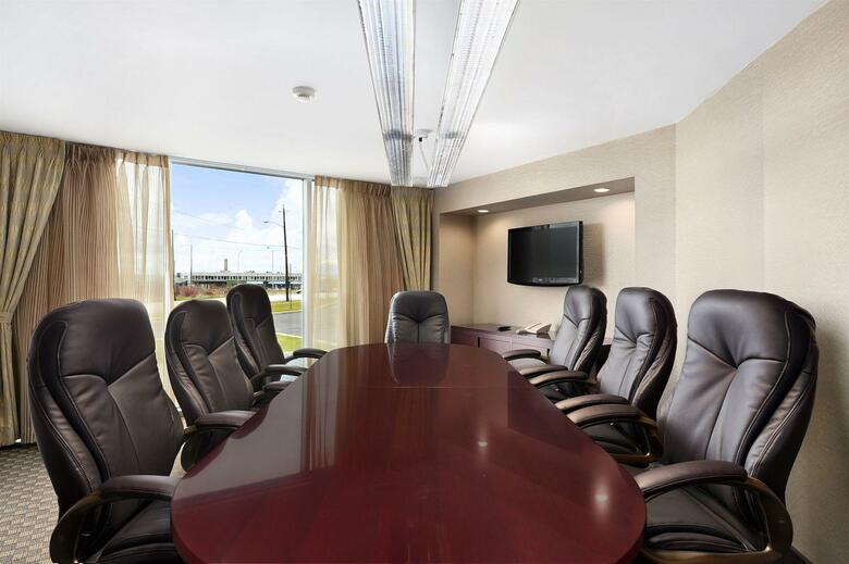 Pearson Hotel Conference Centre Toronto Airport