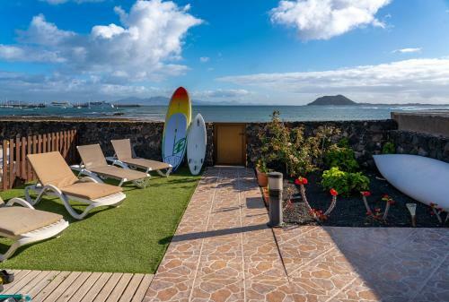 Holidayvilla Marina 2- Beachfront, Wifi , Sea View By Holidayshome