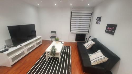 Apartamento El Escondite De Frey - En El Coraz�n De Gij�n, Con Terraza