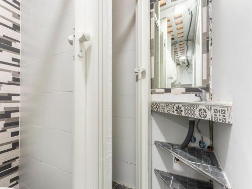 Beautiful Apartment In The Centre Of Granada