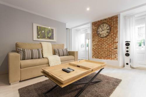 For You Rentals Plaza Mayor Apartment Pos26