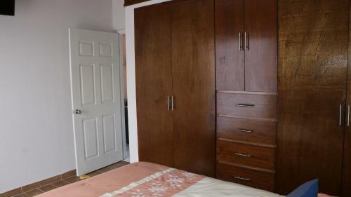 Apartamento La Casa Amarilla, Centrica, Barrio Local.