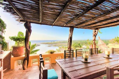 Villa New Luxury Getaway - Pool, Spa, Sunset, Views @ Casa Bella