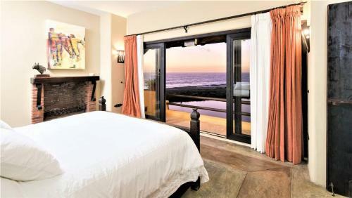 Villa New Luxury Getaway - Pool, Spa, Sunset, Views @ Casa Bella