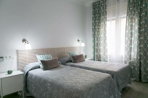 Hostal Blanc Guest House