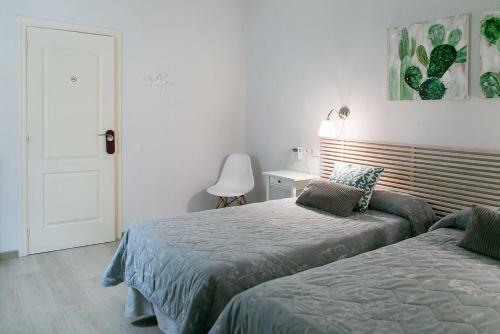 Hostal Blanc Guest House