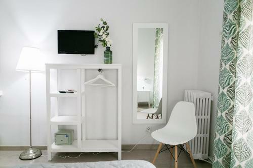 Hostal Blanc Guest House