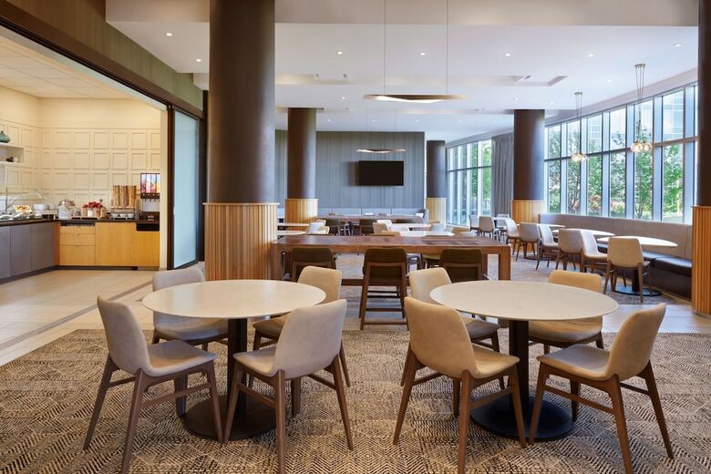 Hotel Residence Inn By Marriott Calgary Airport