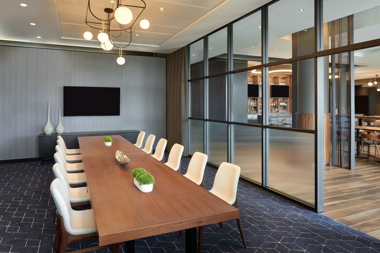 Hotel Residence Inn By Marriott Calgary Airport