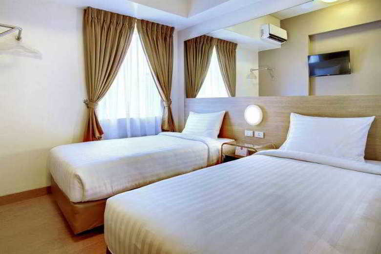 Tune Hotel Aseana City