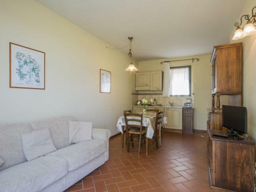 Rural Apartment In Castelfiorentino With Private Terrace