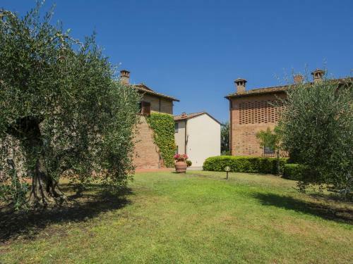 Rural Apartment In Castelfiorentino With Private Terrace