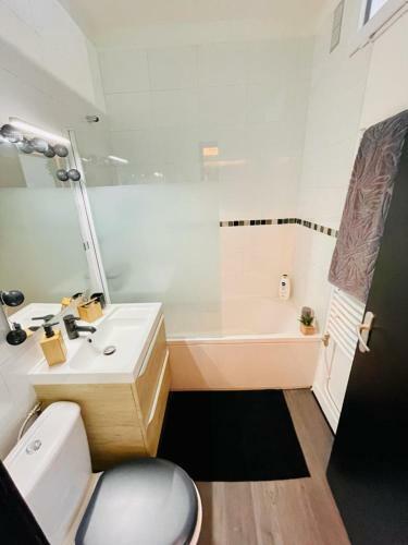 Very Nice Studio Deco Close To Switzerland