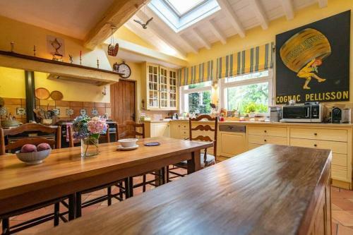 Lilia Maison De Charme Avec Piscine