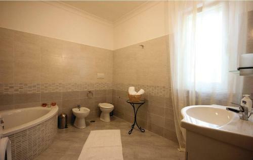 Comfortable And Spacious Villa - Baia Domizia