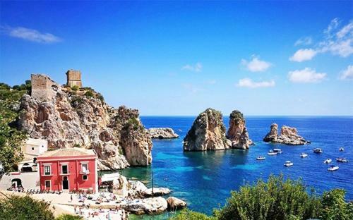 Villa Noto-giardino Degli Allori Scopello