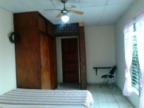 Bed & Breakfast Hostal Do�a Marta