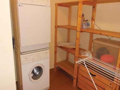 Holiday Home Passeig Del Serrat L�ocata