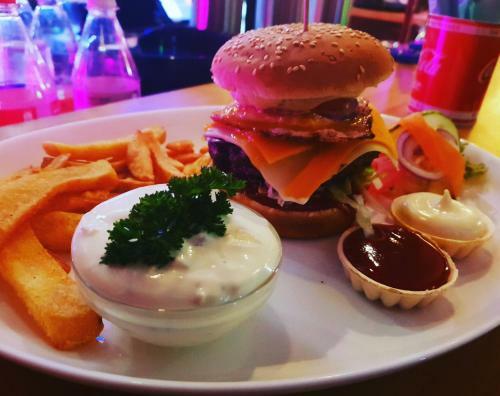Moes Diner Hotel