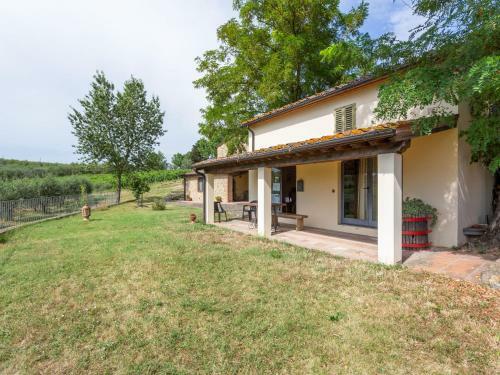 Cozy Apartment In Barberino Val D'elsa With Private Pool