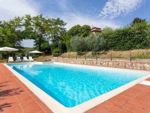 Cozy Apartment In Barberino Val D'elsa With Private Pool