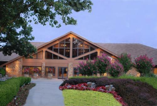 Postoak Lodge And Retreat