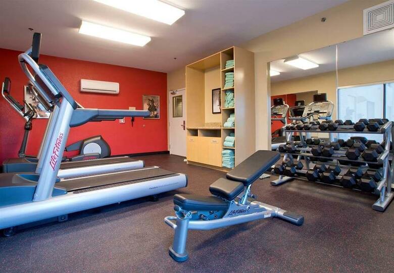 Hotel Towneplace Suites By Marriott Dodge City