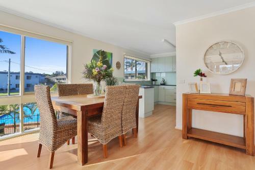 Aparthotel Lakeside Holiday Apartments Merimbula
