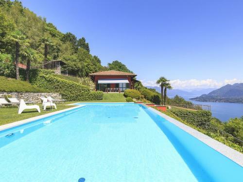 Villa Falcone 3 Bedrooms 6 Pax