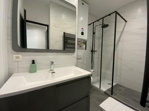 Apartamento Studio + Wifi - Ultra Centre - V-rent