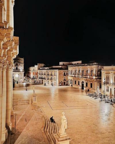 La Villa Della Cava Del Val Di Noto