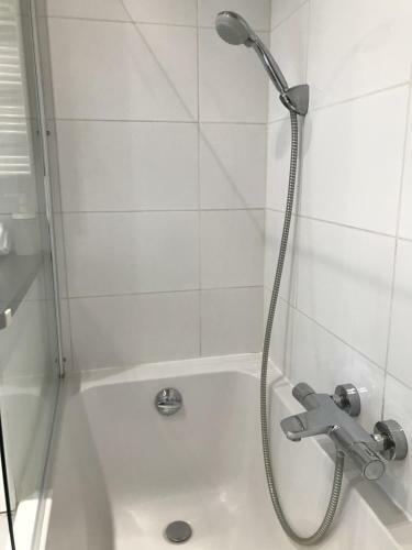 Apartamento Le Lys D'or - Cosy Et Proche Lac, Balcon Terrasse