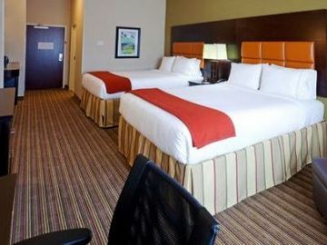 Holiday Inn Express Hotel & Suites Dallas West
