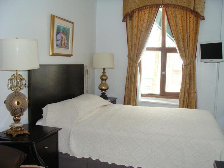 Hotel Au Petit H�tel