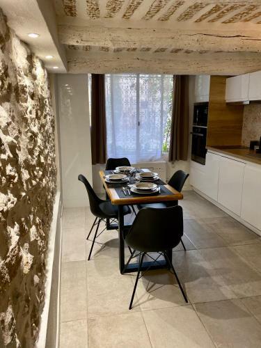 Apartamento Charmant Studio Vieil Antibes
