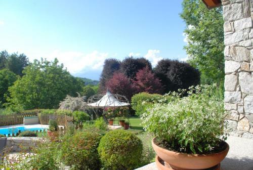 Villa Green Hill Property