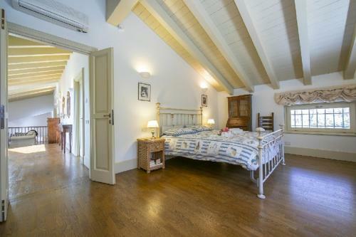 Villa Green Hill Property