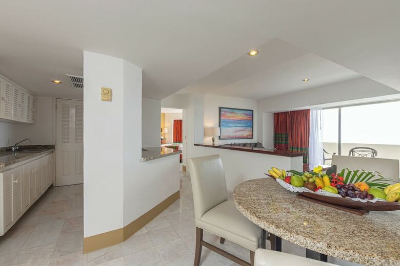 Hotel Tesoro Ixtapa All Inclusive