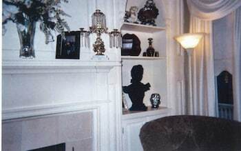 Fleetwood House Bed And Breakfast