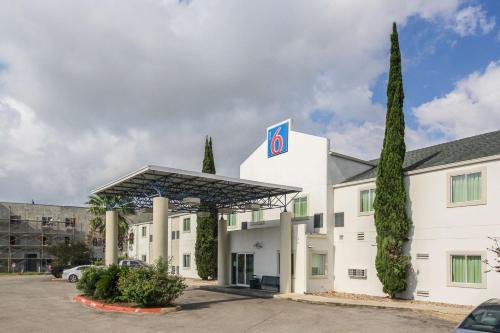 Motel 6 New Braunfels