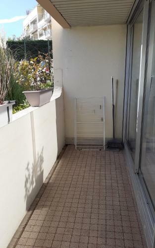 Apartment With Parking And Pool At Antibes By Weekome