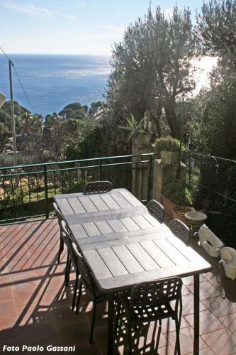 Cav Gli Ulivi Di Bogliasco