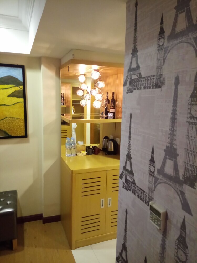 Queen Boutique Hotel