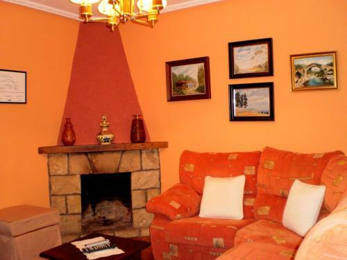 Apartamentos Huerta Car�a I Y II