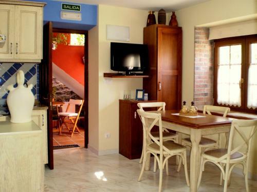 Apartamentos Huerta Car�a I Y II