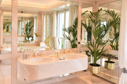 Hostal La Via Romana Boutique Guest House